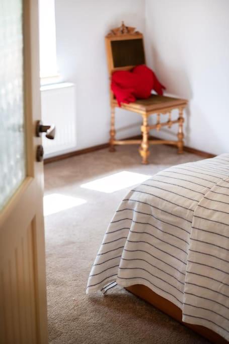 Pinewood Apartment