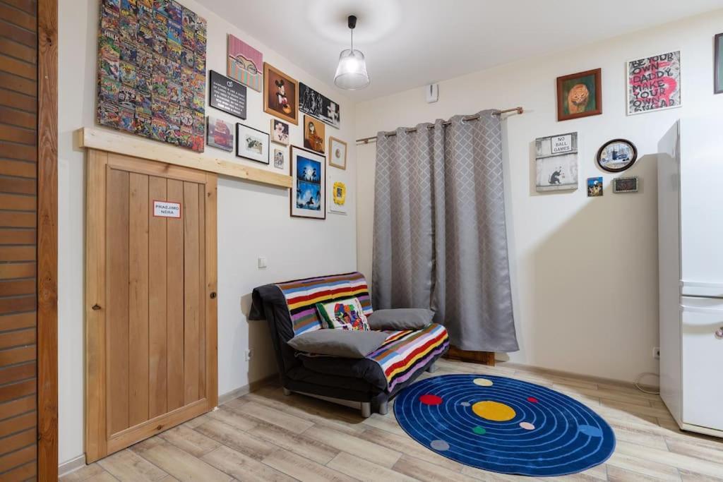 Pinewood Apartment